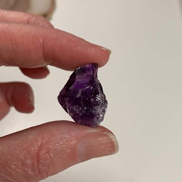 Genuine Rough Raw Amethyst Crystal Set - Picture 4 of 6